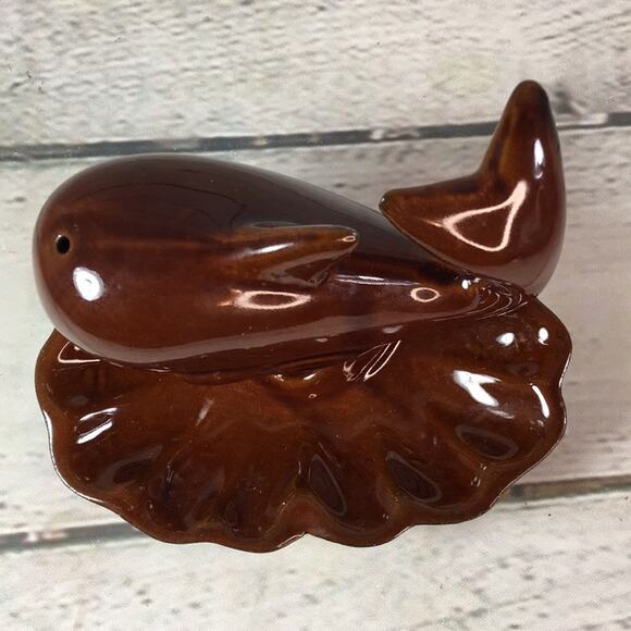 Vintage Novelty Whale Ashtray with Smoking Blowhole Incense‎ Burner Scrubby Hold - Picture 7 of 10
